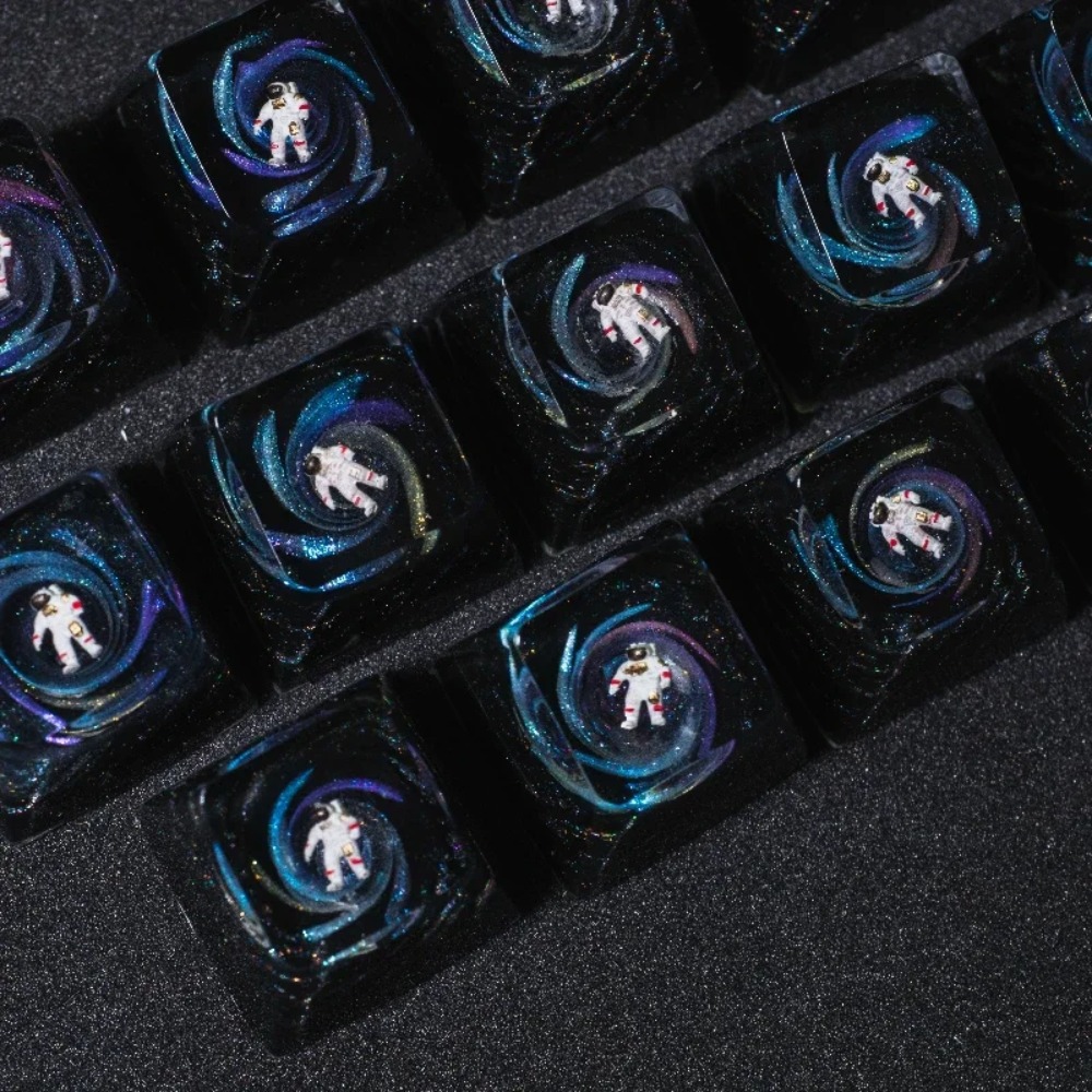 Gaming Accessories To Gift - Artisan Keycap Astronaut Resin Key Caps