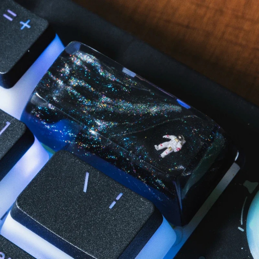 Artisan Keycap Astronaut Resin - Gaming Accessories To Gift review and price